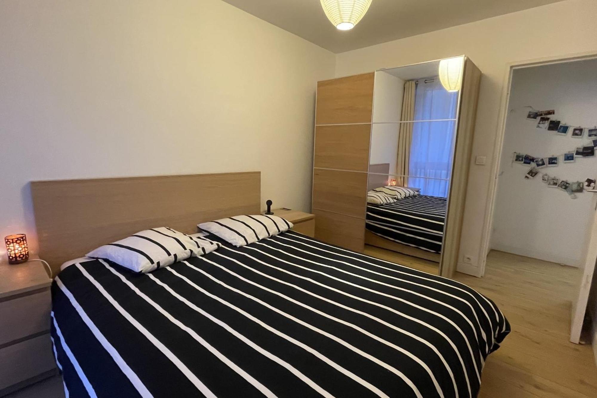 T2 With Balcony Near Bercy * Parijs